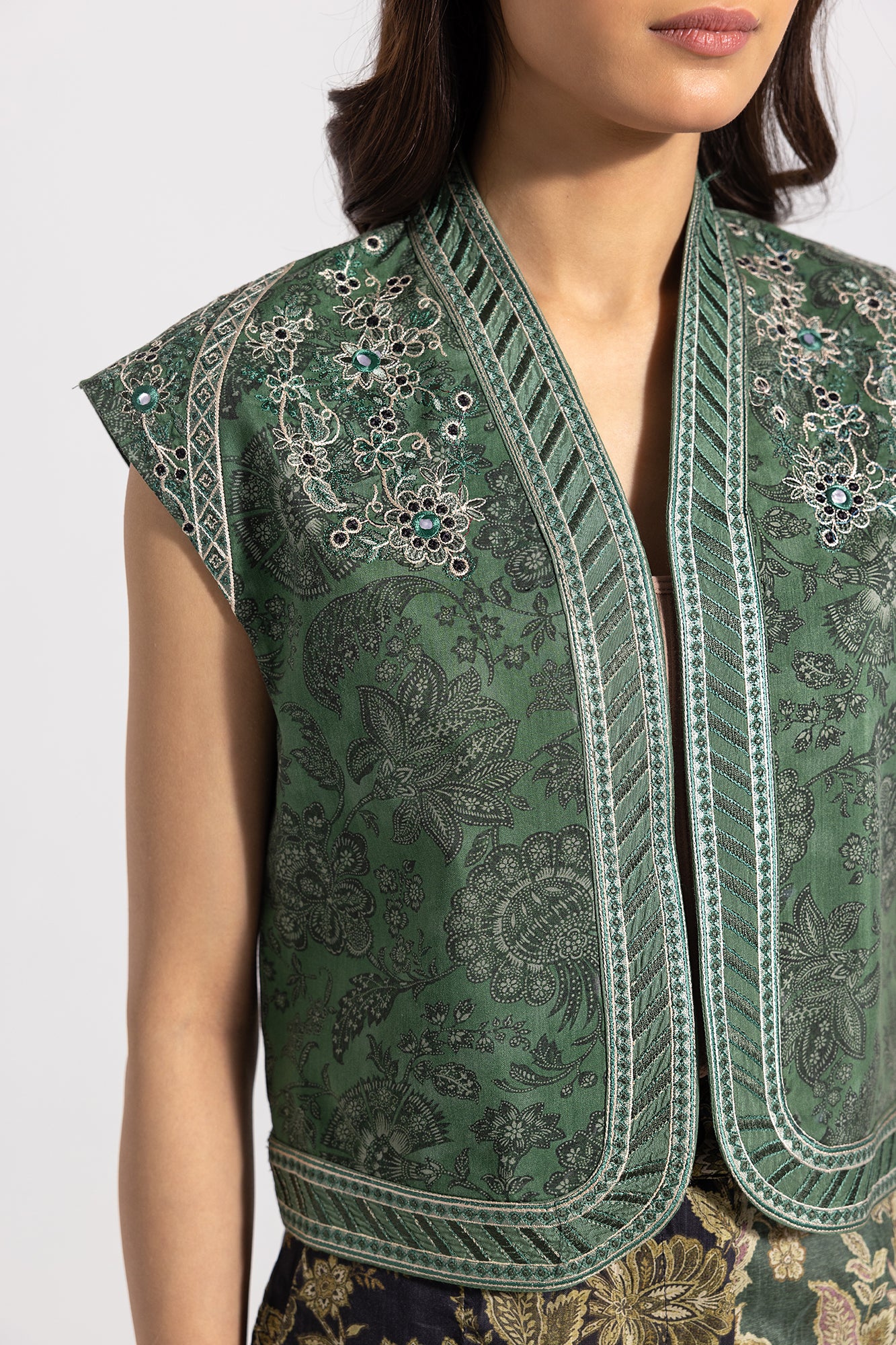 EMBROIDERED WAISTCOAT (E0037/119/703)