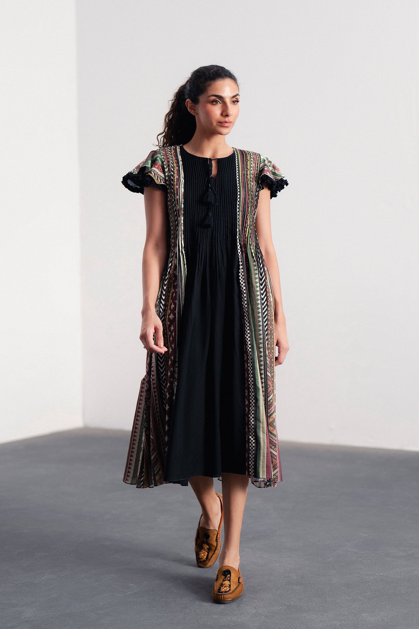 DRESS (E0042/120/902)