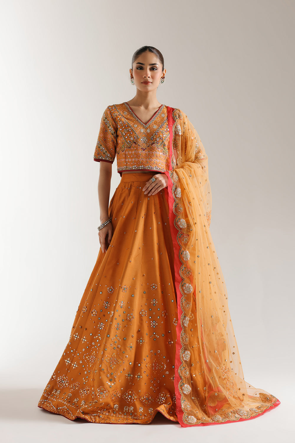 EMBROIDERED SUIT (E0043/115/220)