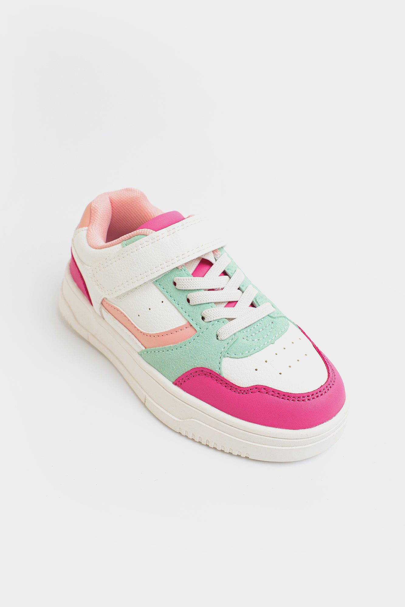 SNEAKERS (E0075/309/401)