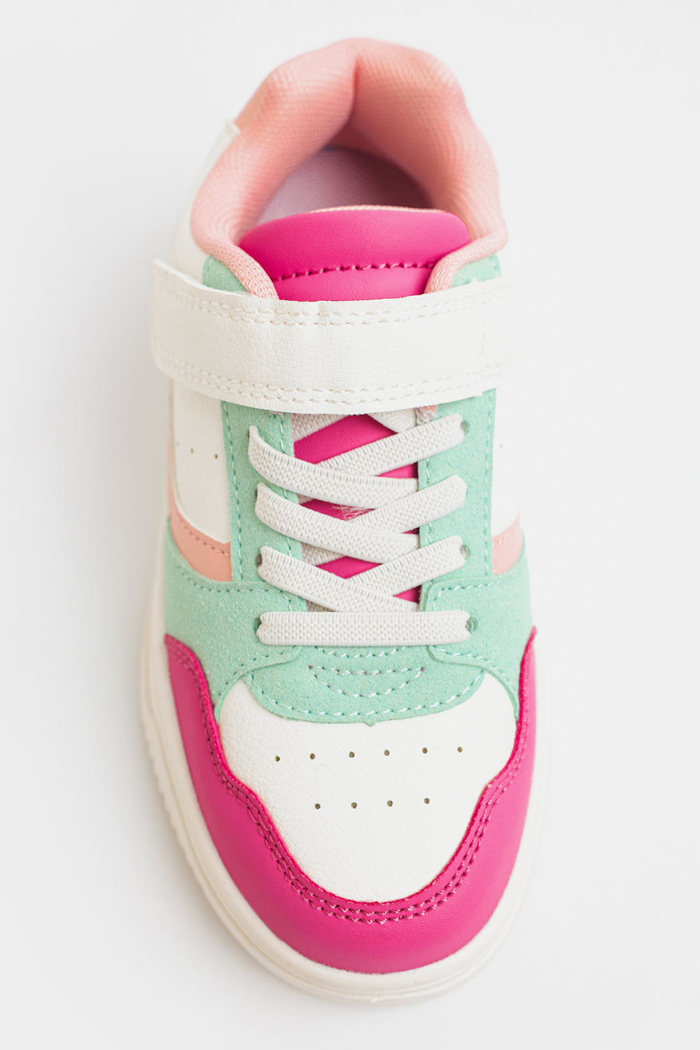 SNEAKERS (E0075/309/401)