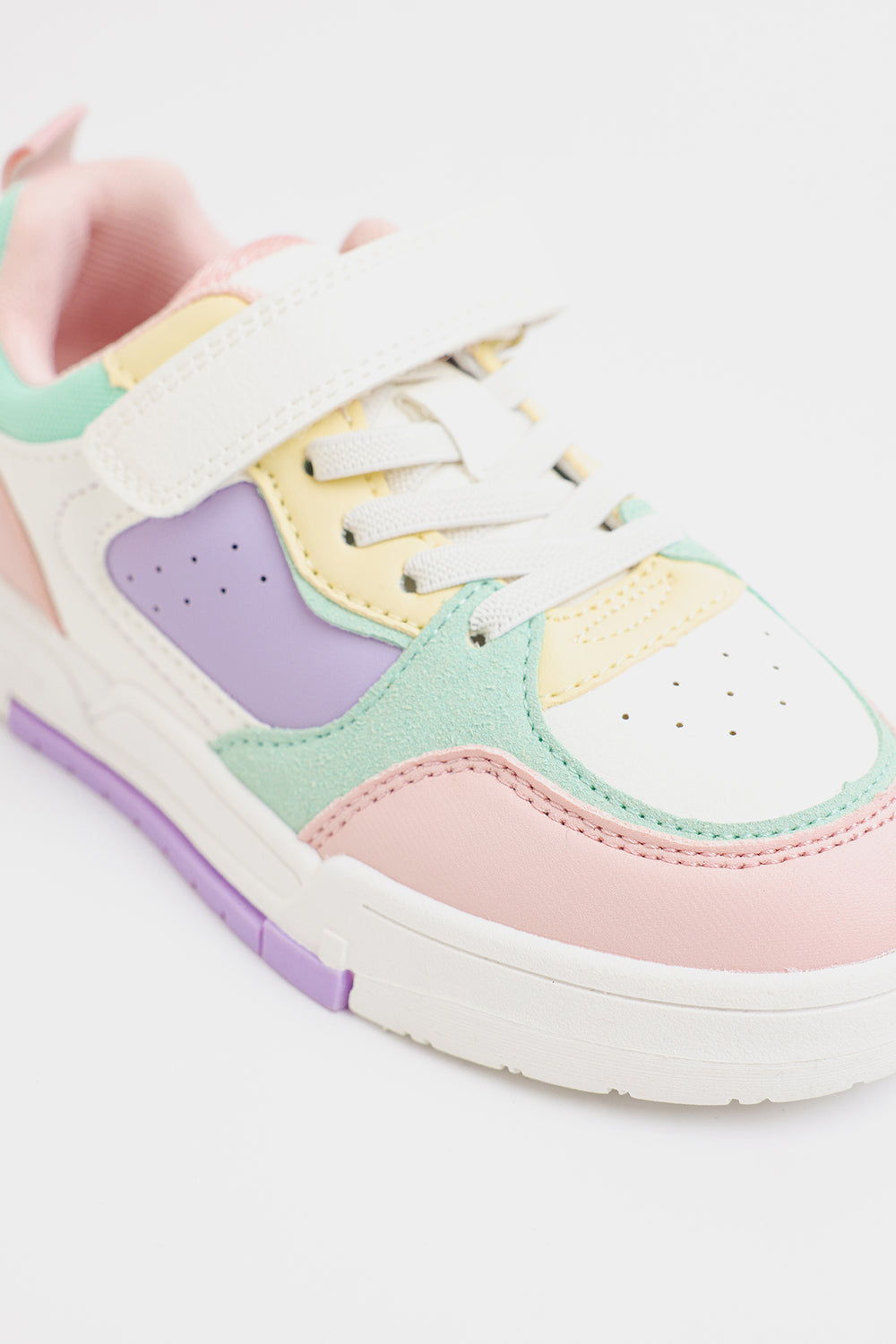 SNEAKERS (E0086/409/316)