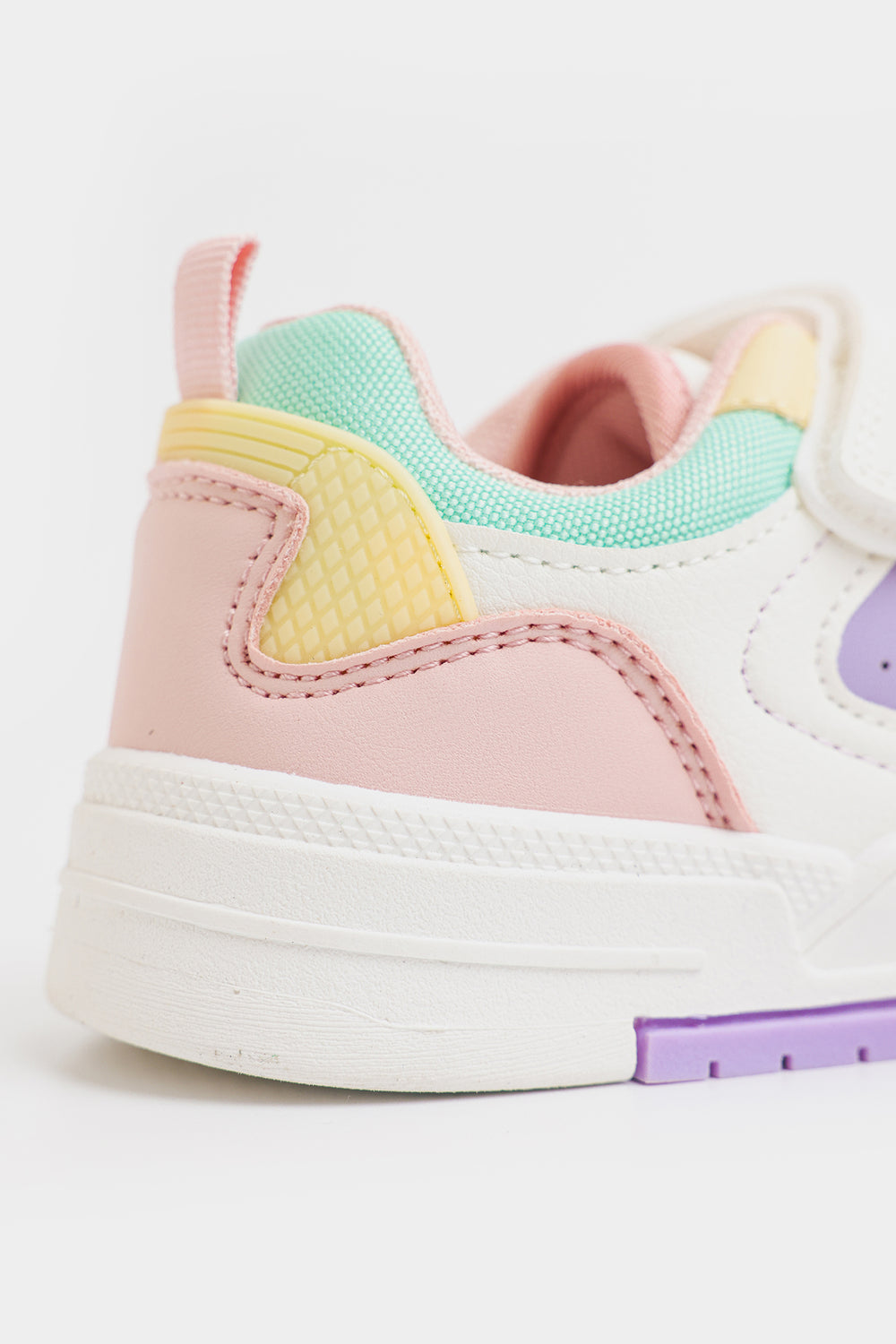 SNEAKERS (E0086/409/316)