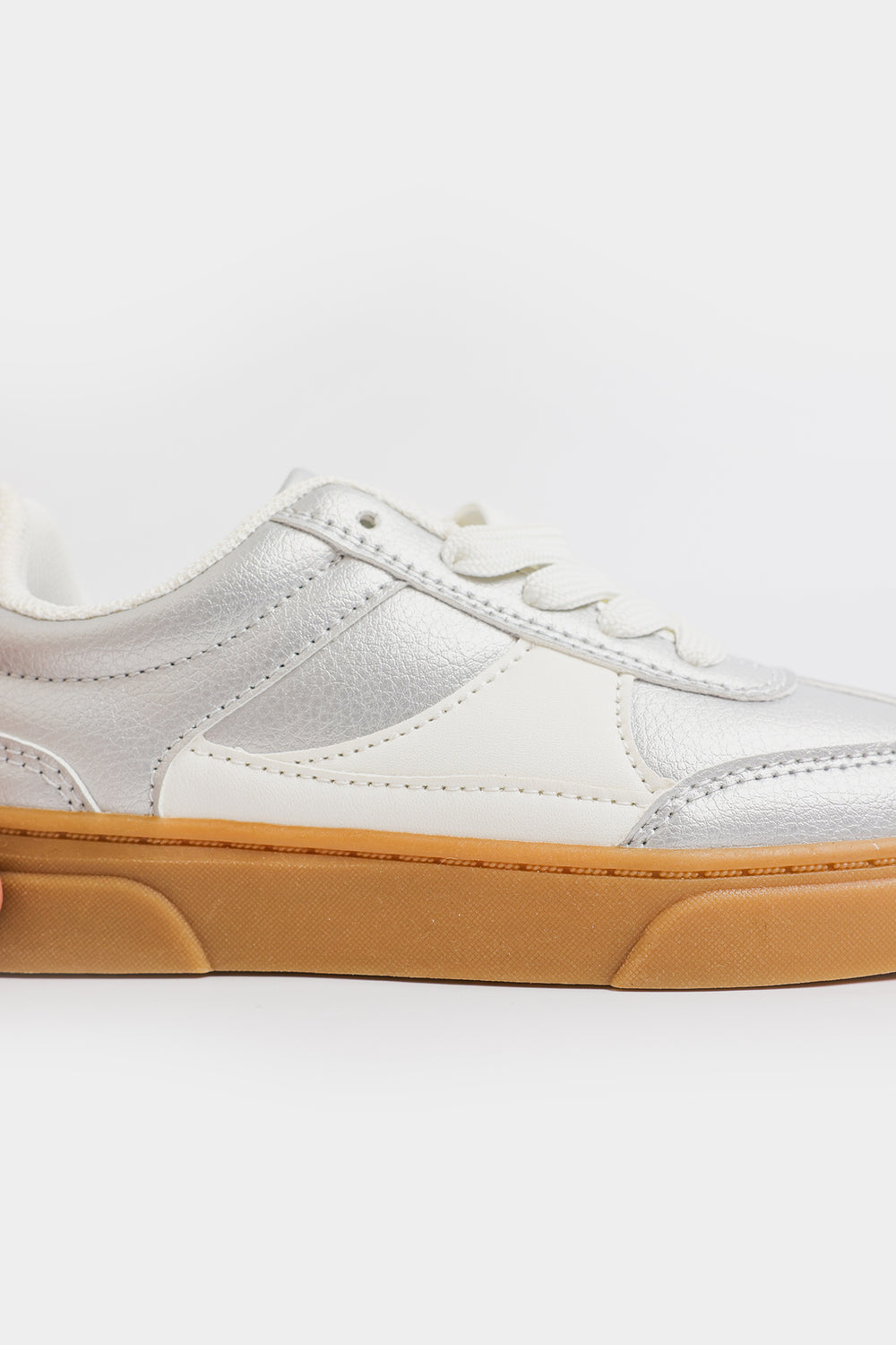 SNEAKERS (E0087/409/919)