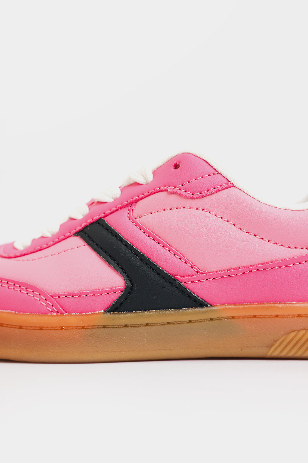 SNEAKERS (E0088/409/401)