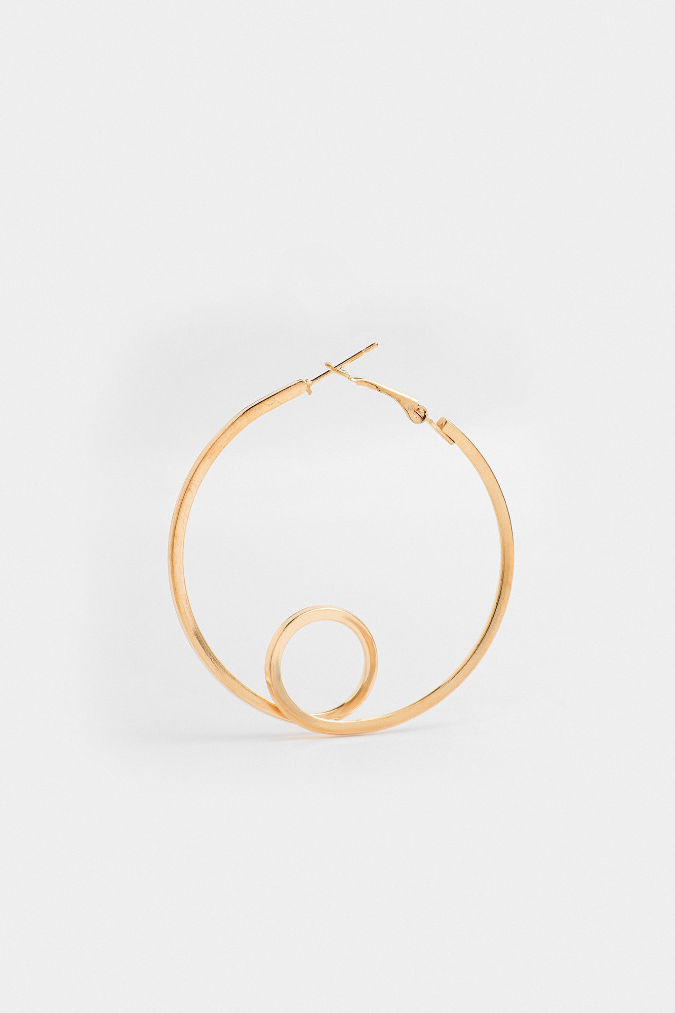 EARRINGS (E0422/110/131)