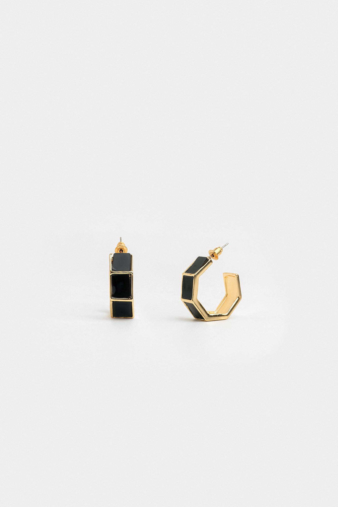 EARRINGS (E0425/110/131)