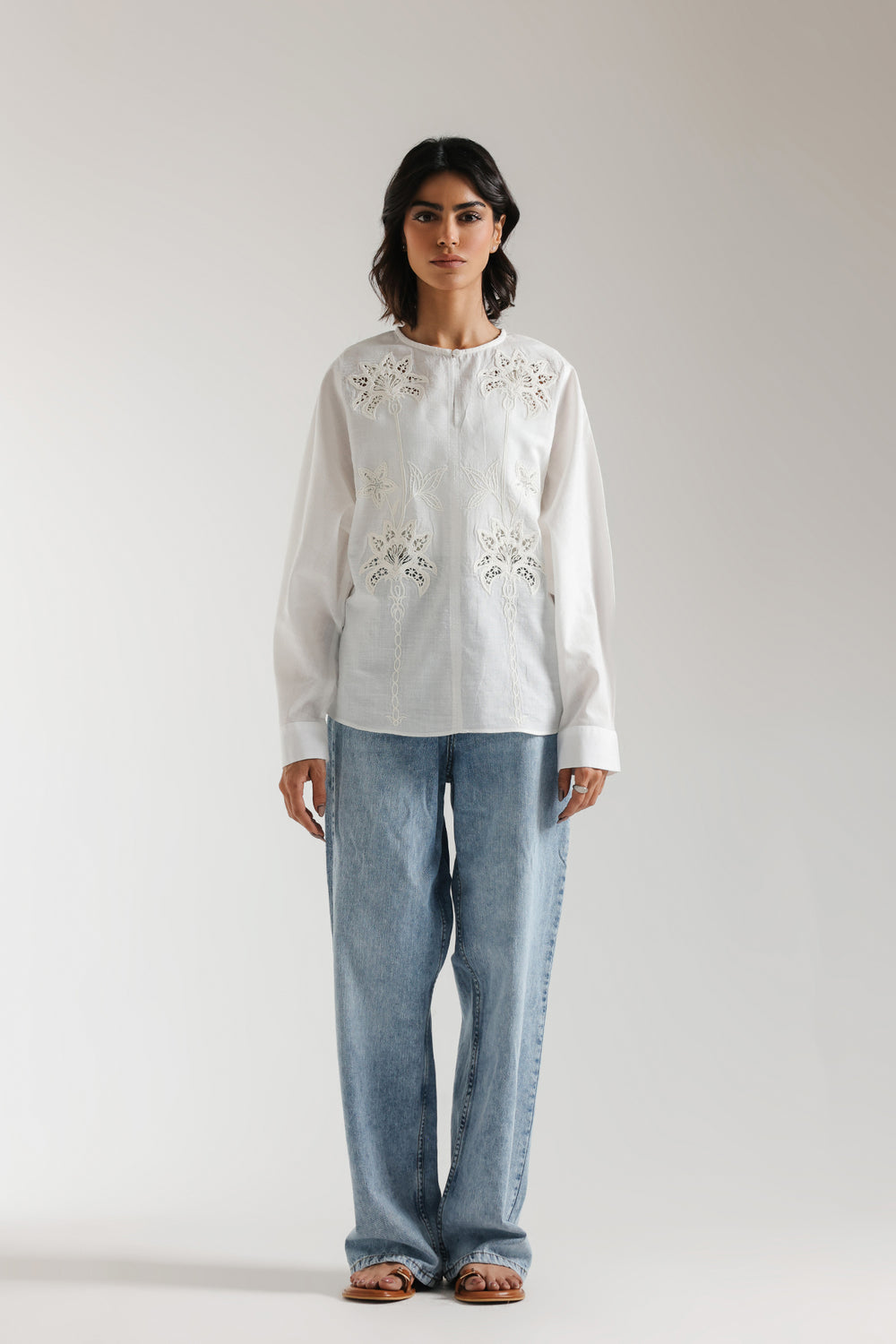 EMBROIDERED TOP (E0501/101/002)