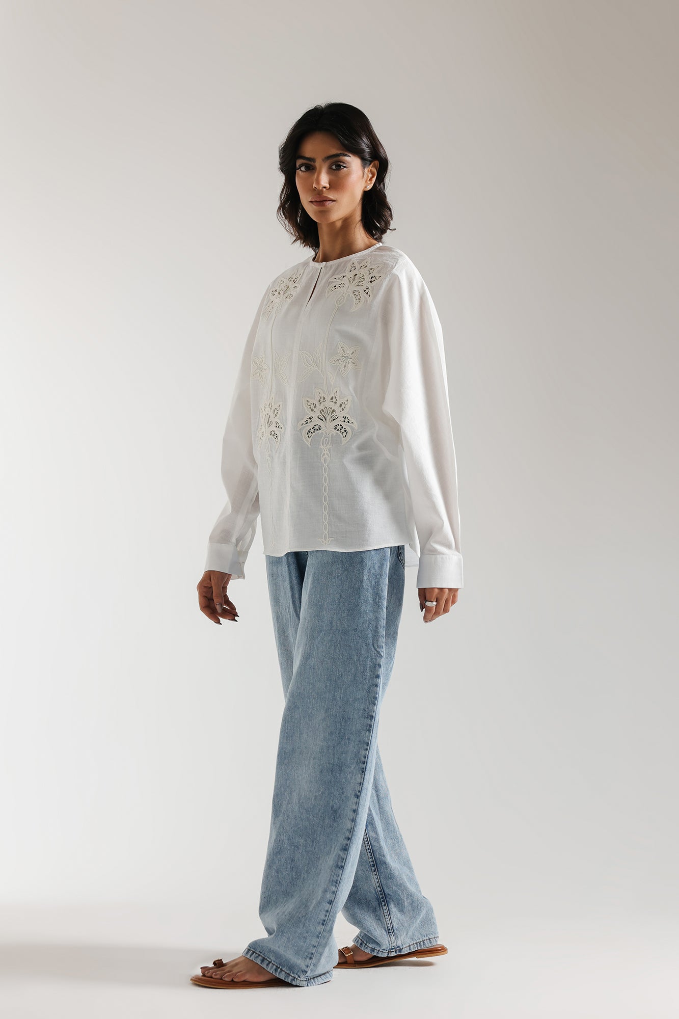 EMBROIDERED TOP (E0501/101/002)