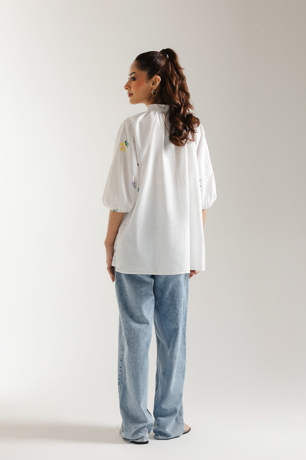 EMBROIDERED TOP (E0508/101/002)