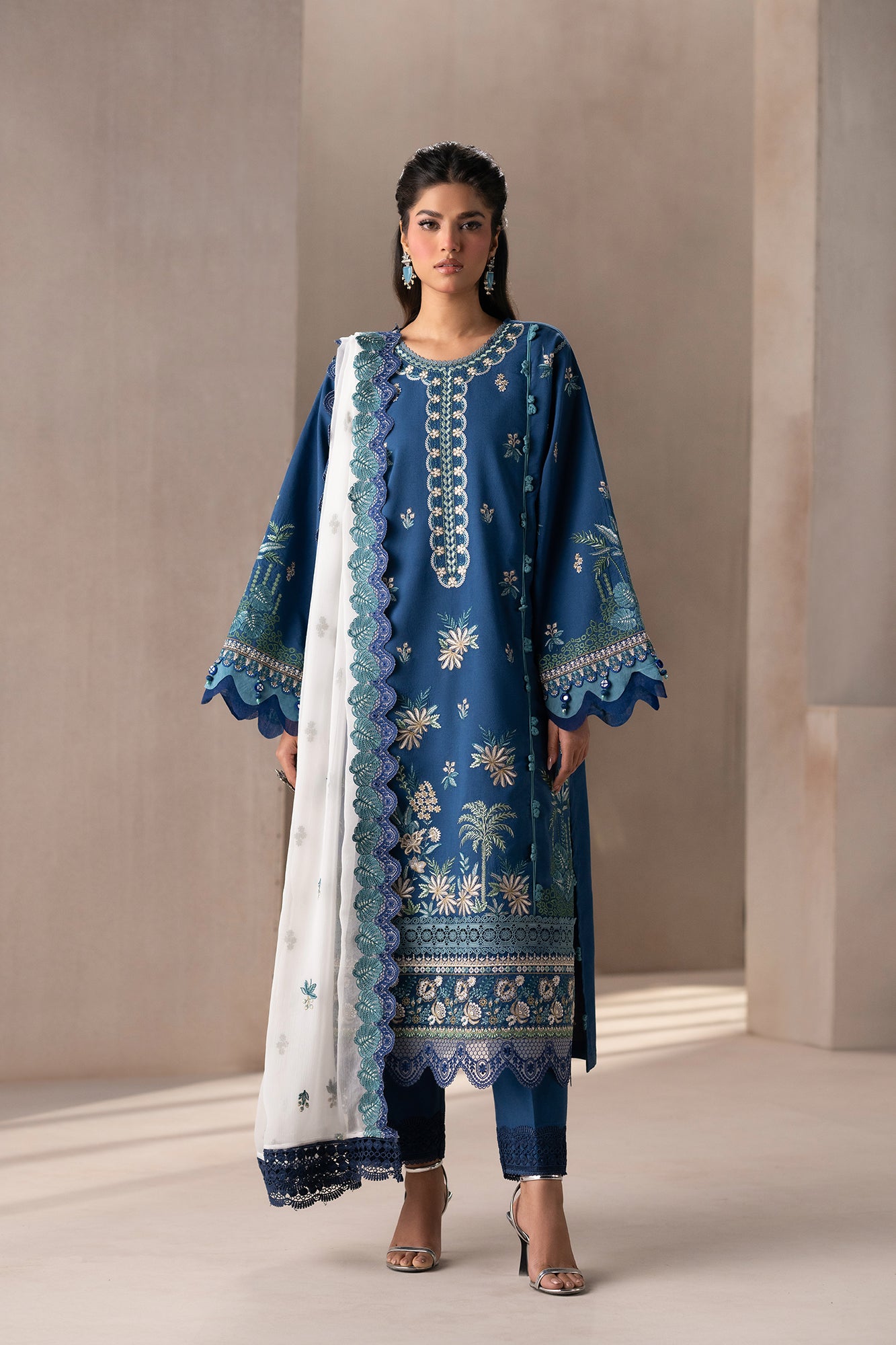 EMBROIDERED SUIT (E0514/203/603)