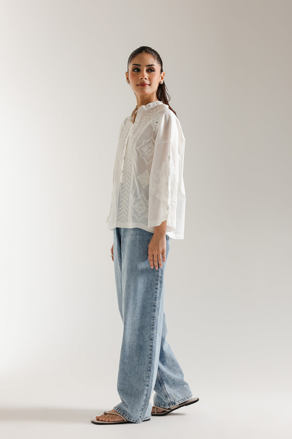 EMBROIDERED TOP (E0528/101/001)