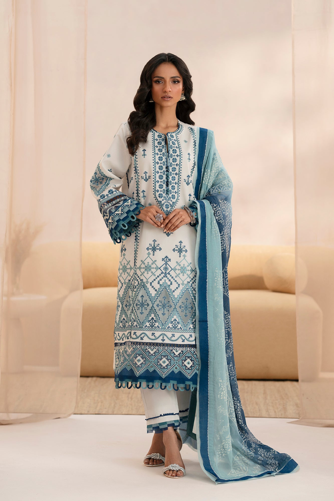 EMBROIDERED SUIT (E0528/203/003)