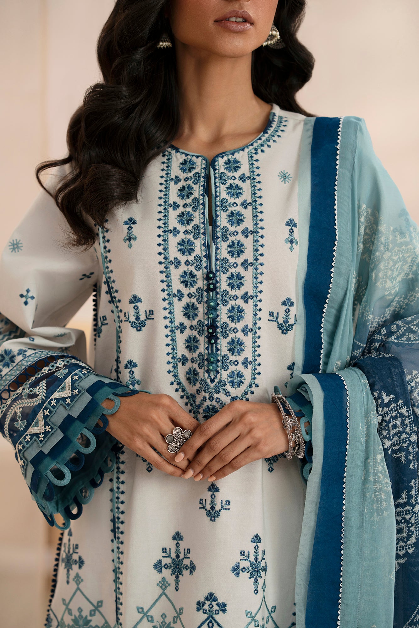 EMBROIDERED SUIT (E0528/203/003)