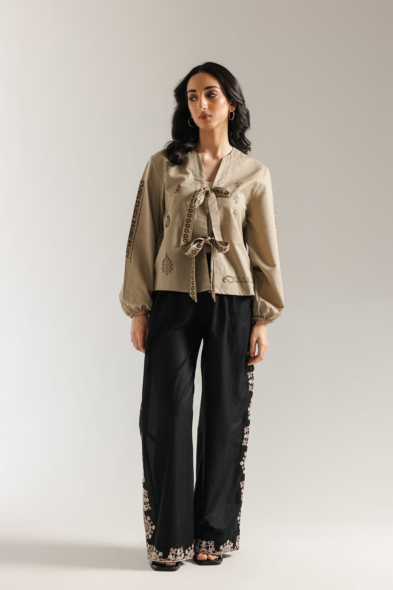 EMBROIDERED TROUSER (E0531/101/902)