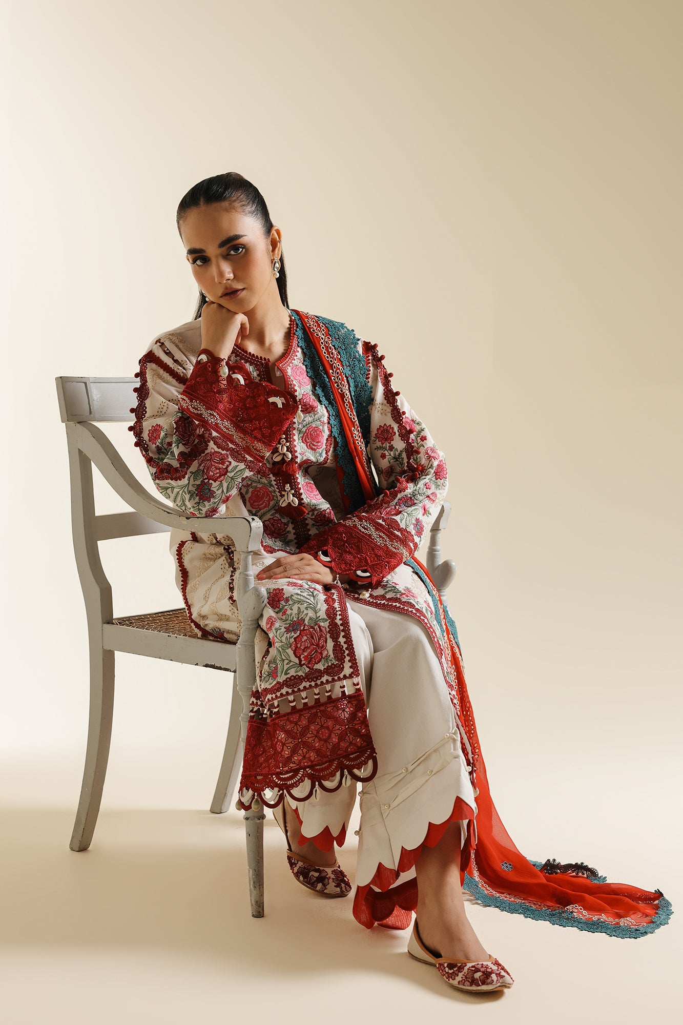 EMBROIDERED SUIT (E0531/203/005)