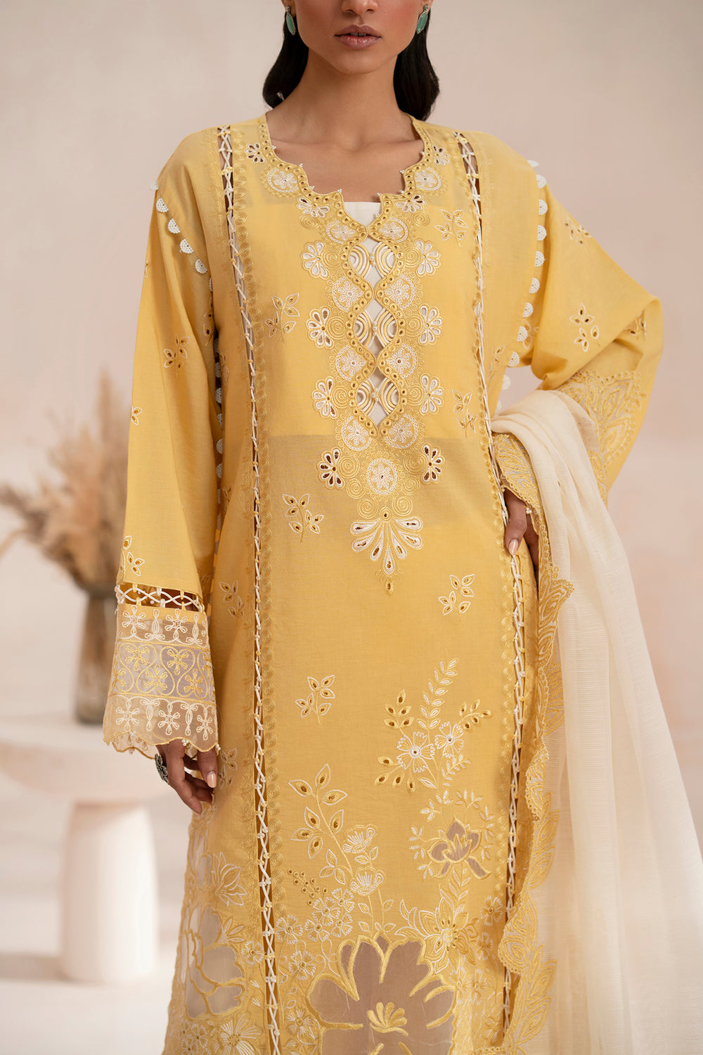 EMBROIDERED SUIT (E0536/203/224)