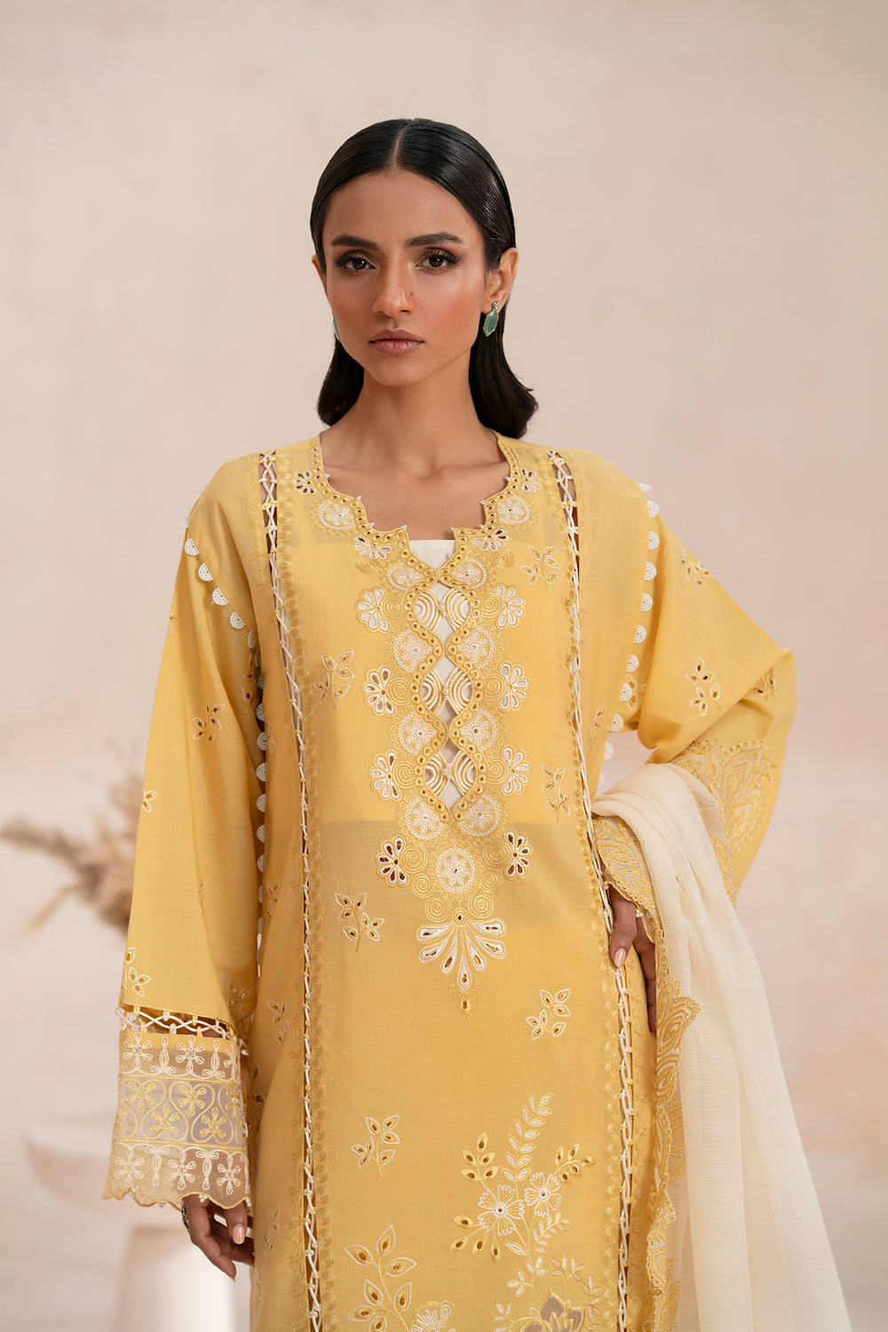 EMBROIDERED SUIT (E0536/203/224)