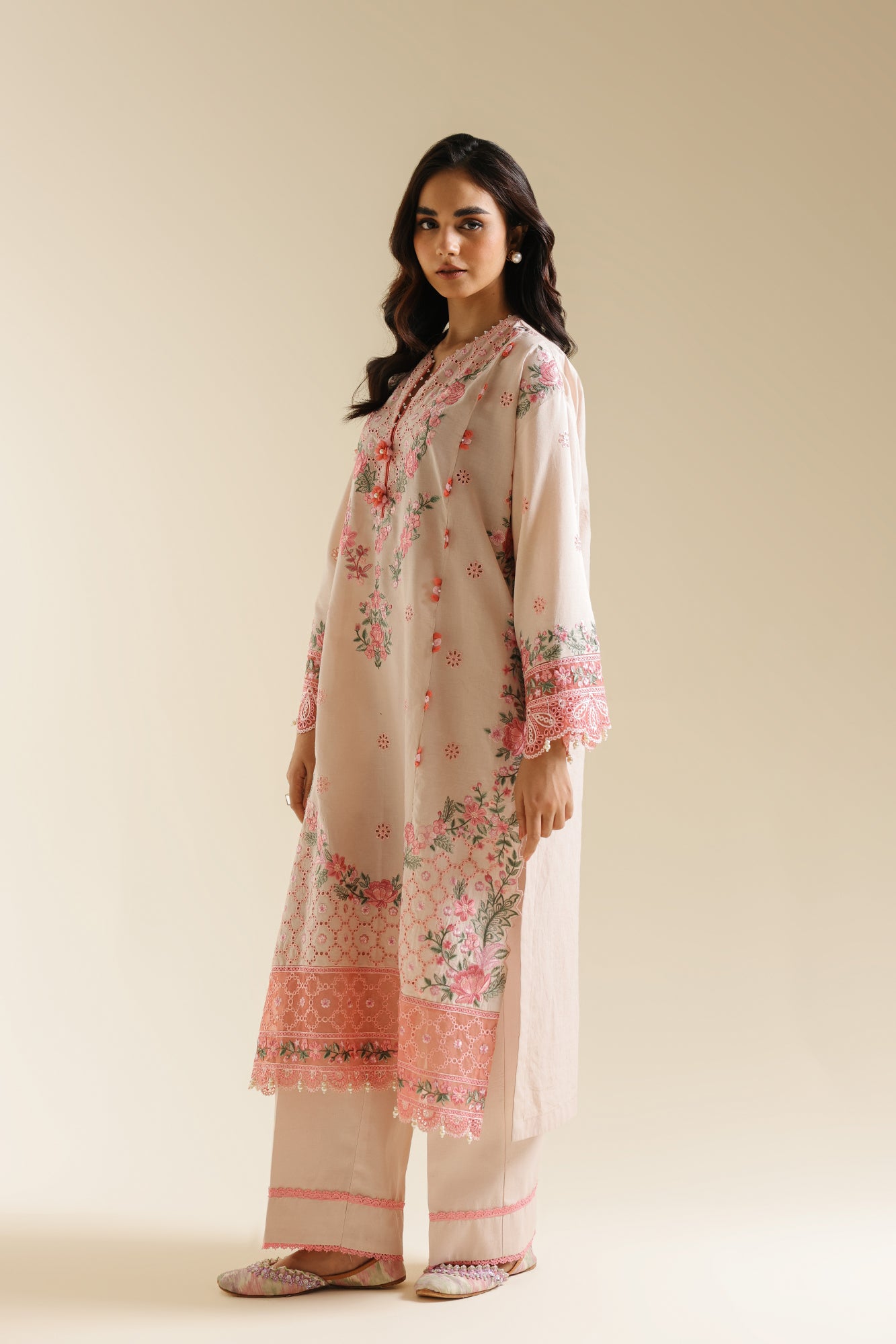 EMBROIDERED SUIT (E0537/203/314)