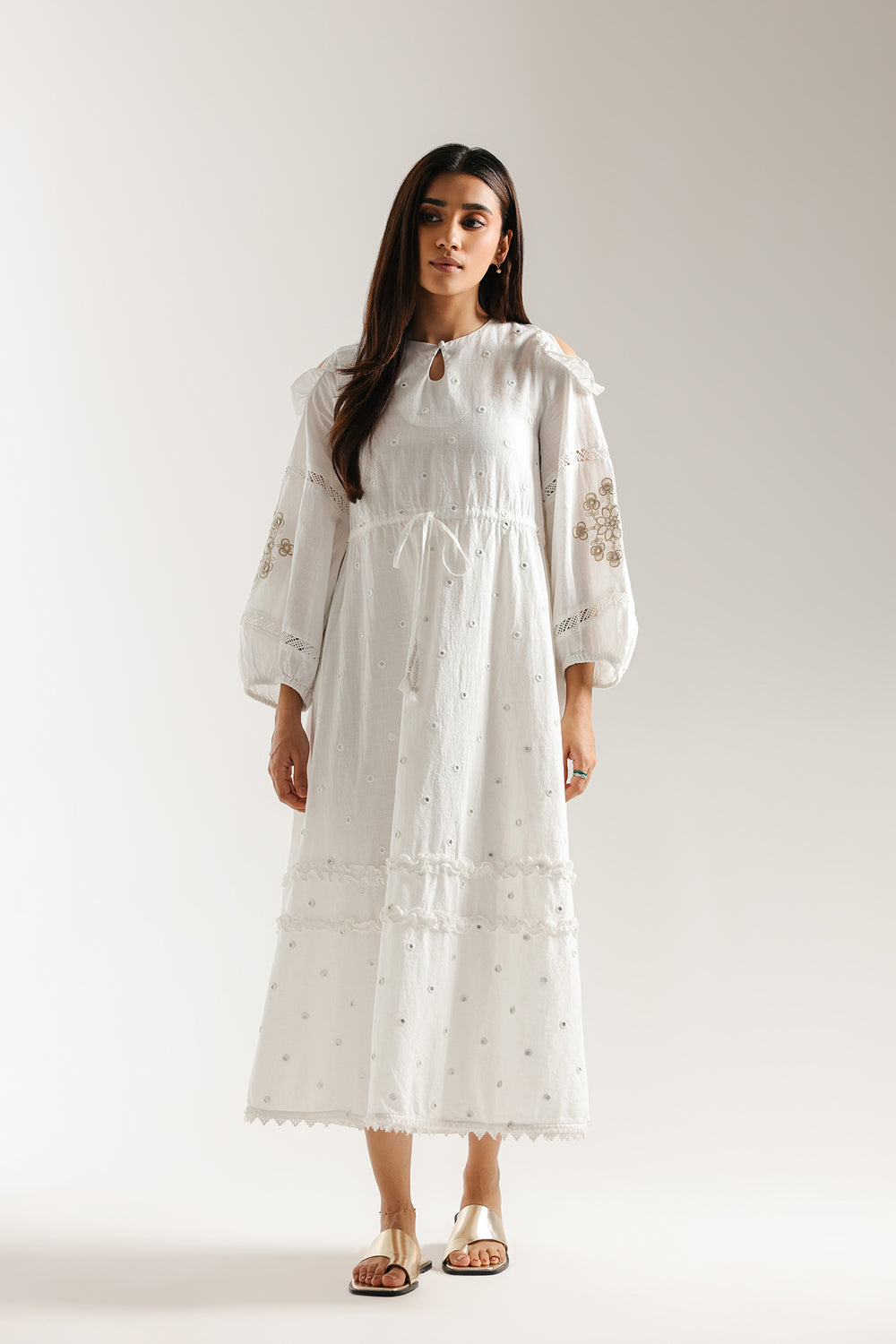 EMBROIDERED DRESS (E0538/101/001)