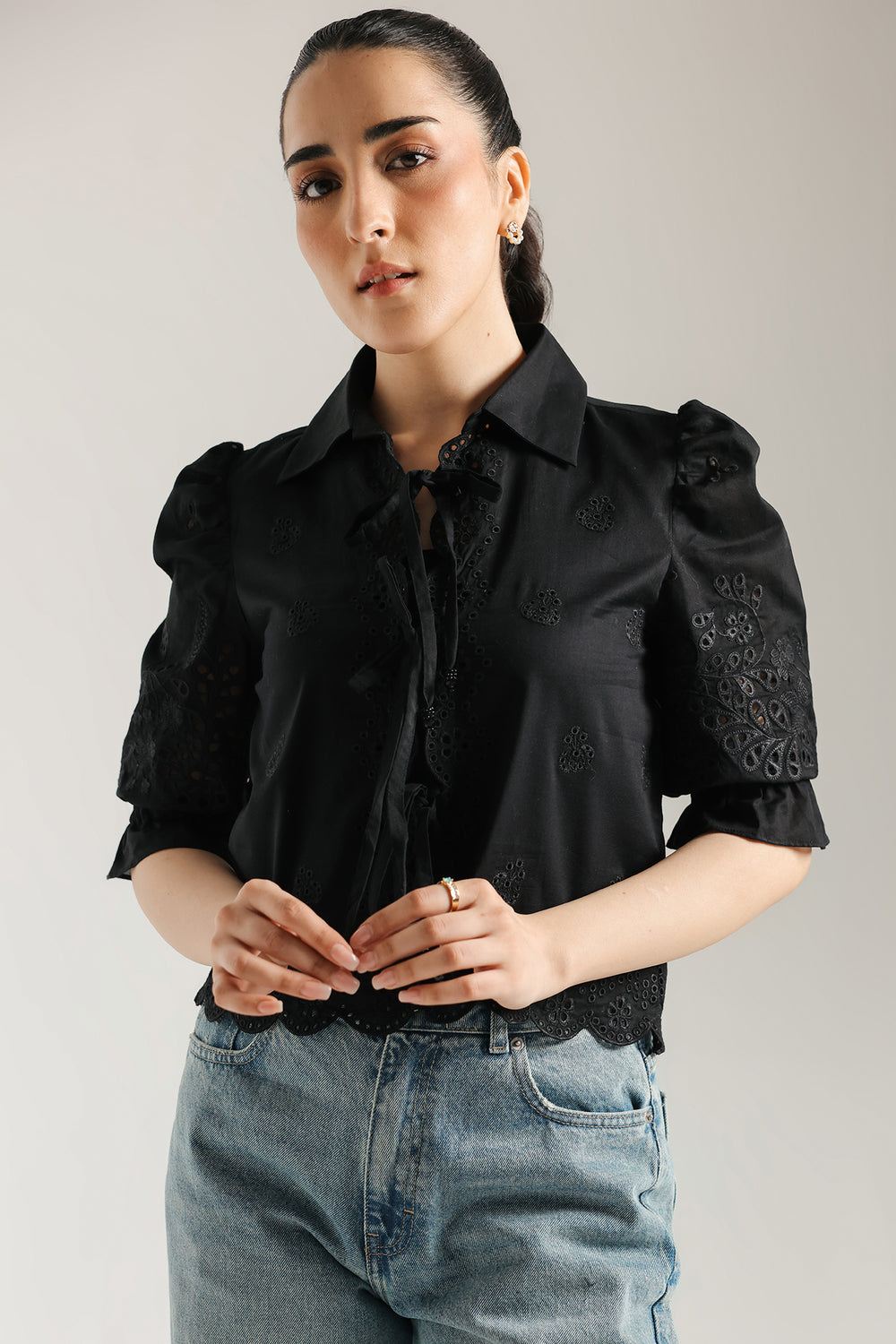 EMBROIDERED TOP (E0540/101/902)