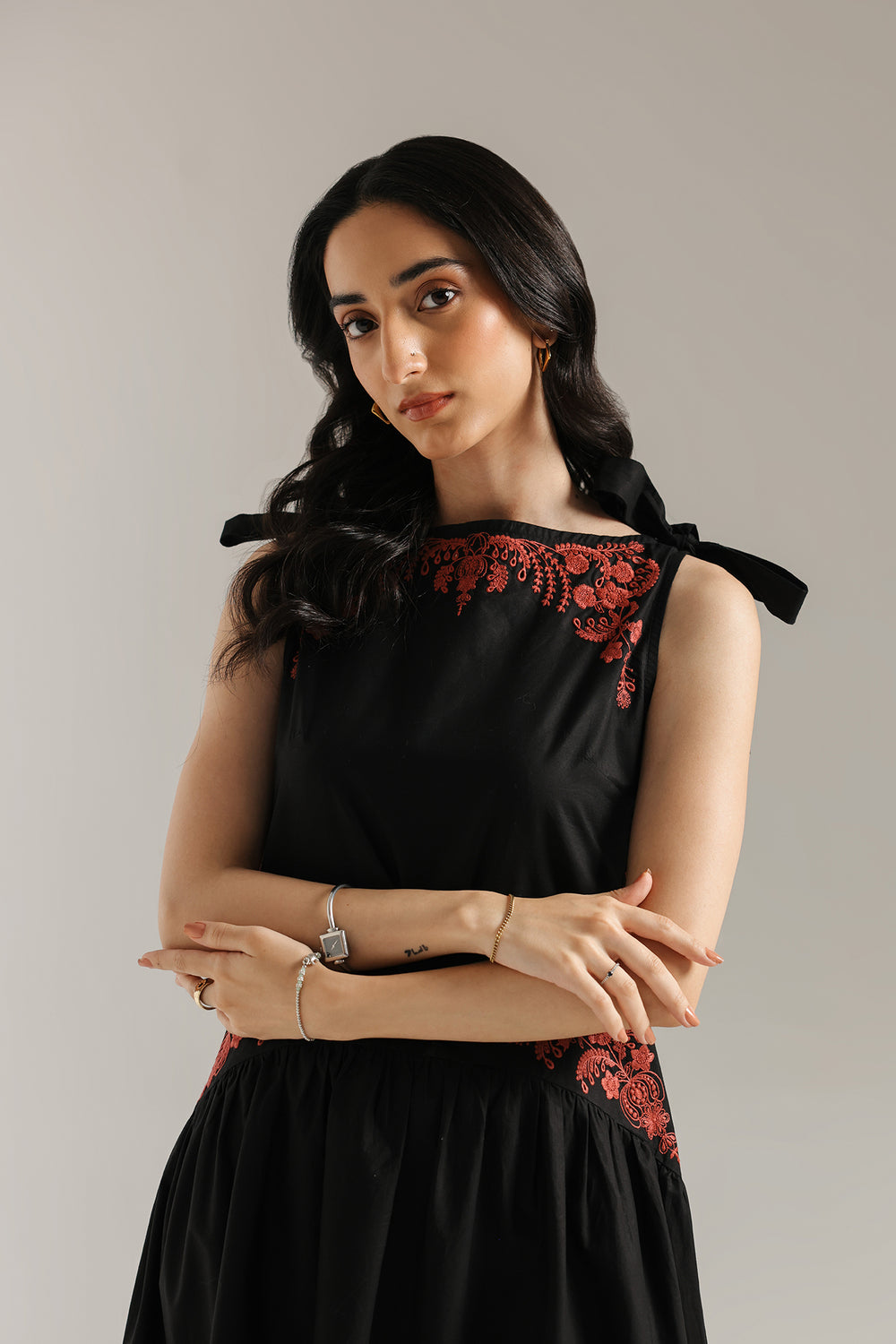 EMBROIDERED DRESS (E0543/101/902)