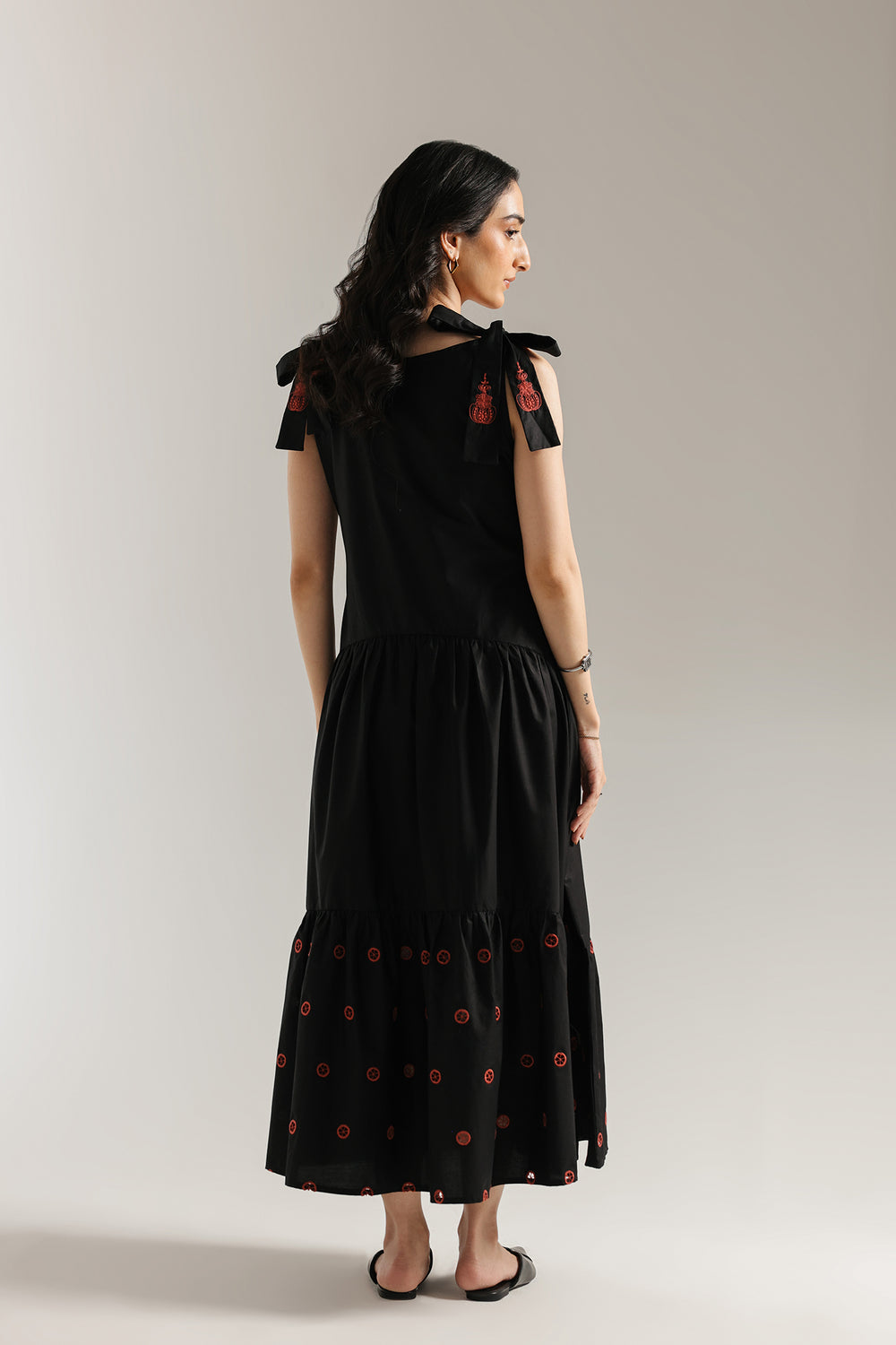 EMBROIDERED DRESS (E0543/101/902)