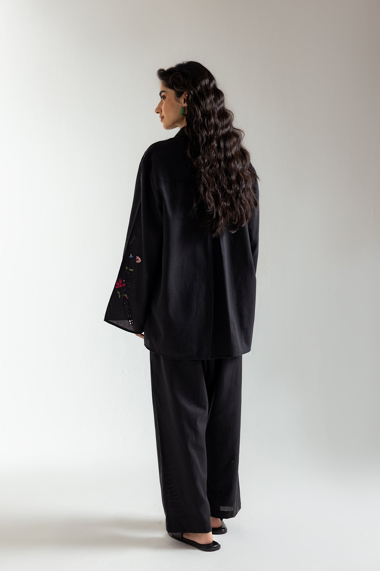 EMBROIDERED SUIT (E0604/106/902)