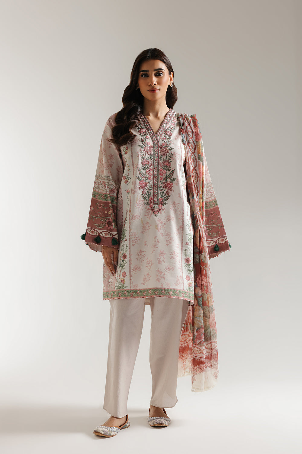 EMBROIDERED SUIT (E0605/203/413)