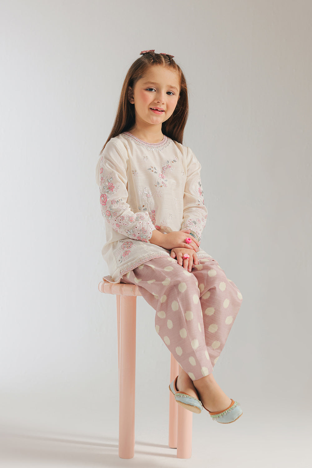 EMBROIDERED SUIT (E0605/404/002 E0605/304/002)