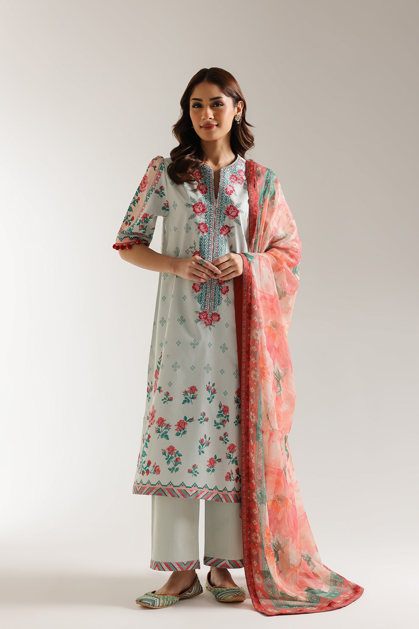 EMBROIDERED SUIT (E0614/203/405)