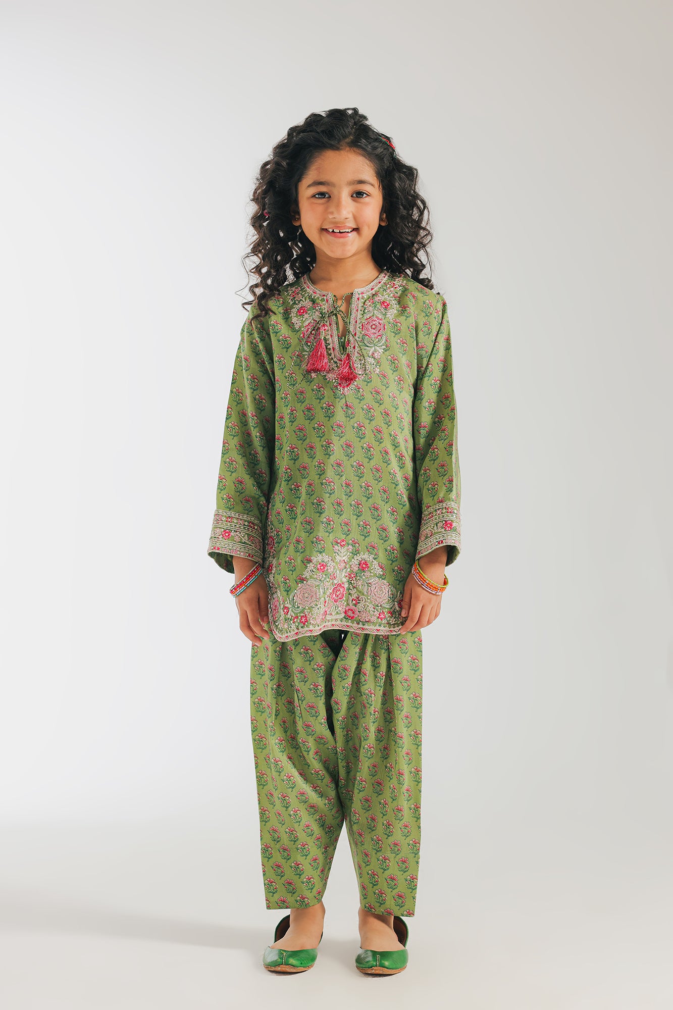 EMBROIDERED SUIT (E0616/404/708 E0616/304/708)