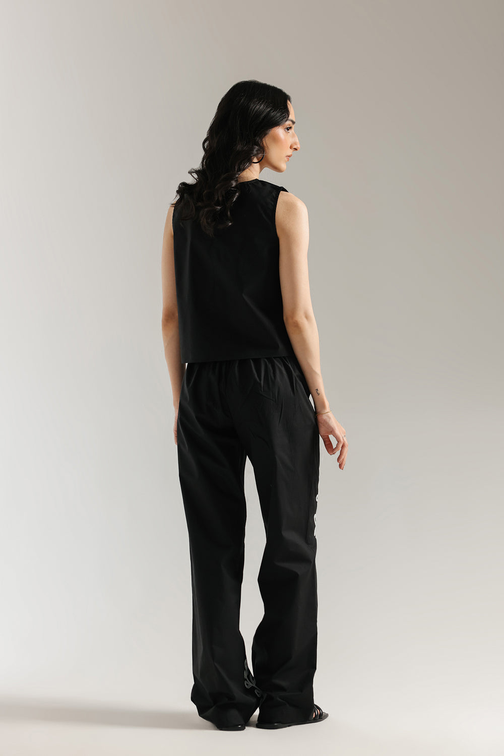 EMBRODERED SUIT (E0659/106/902)