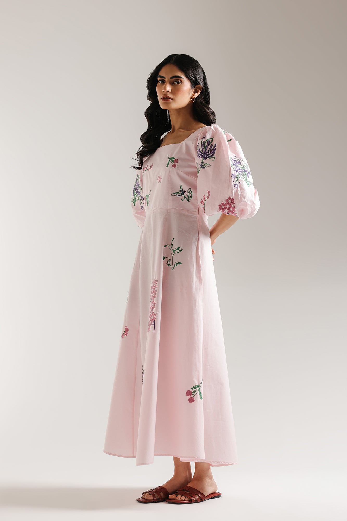 EMBROIDERED DRESS (E0671/106/401)