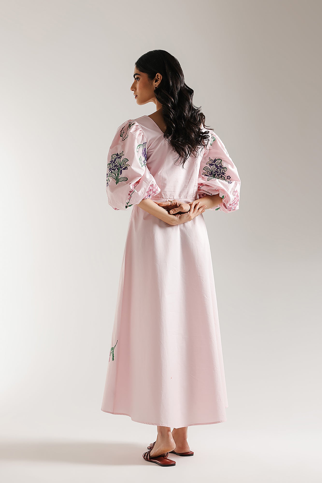 EMBROIDERED DRESS (E0671/106/401)