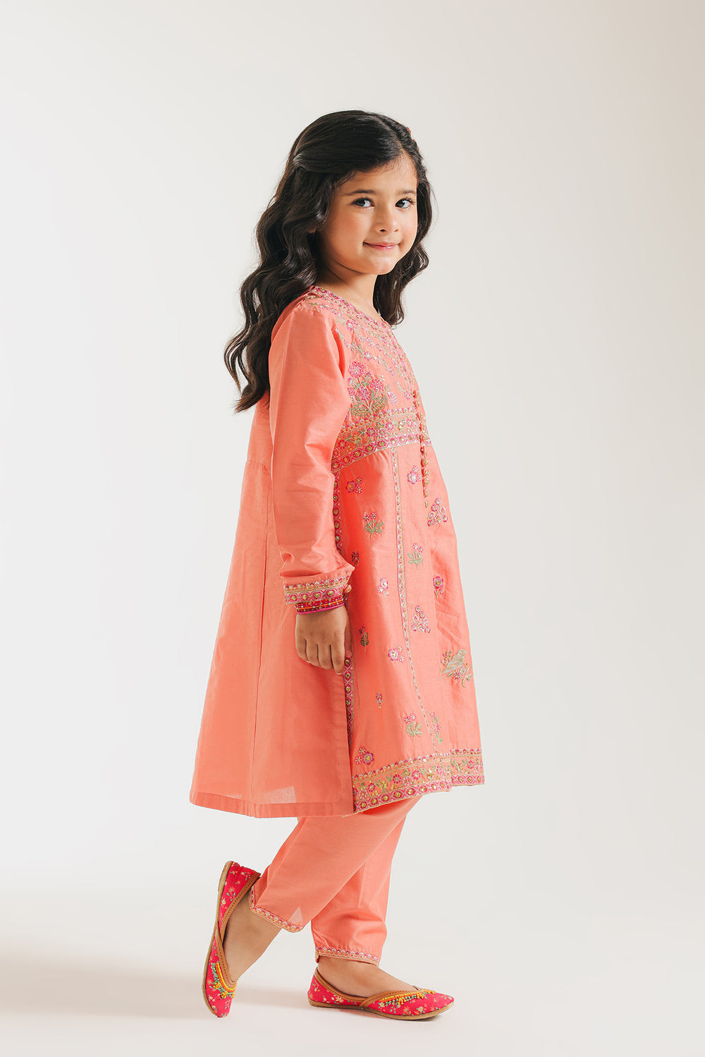 EMBROIDERED SUIT (E0674/404/325 E0674/304/325)