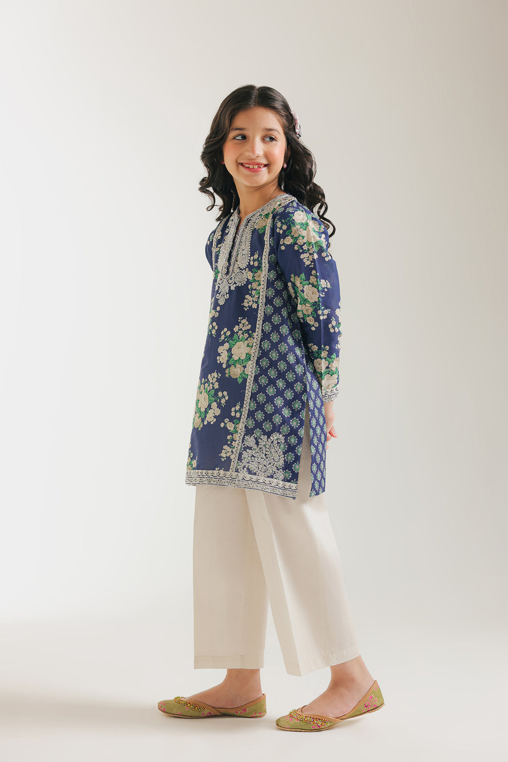 EMBROIDERED SUIT (E0708/404/603 E0708/304/603)