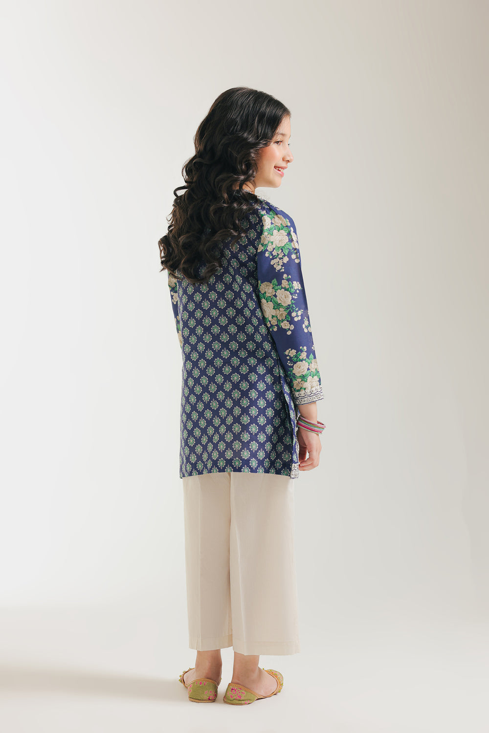 EMBROIDERED SUIT (E0708/404/603 E0708/304/603)