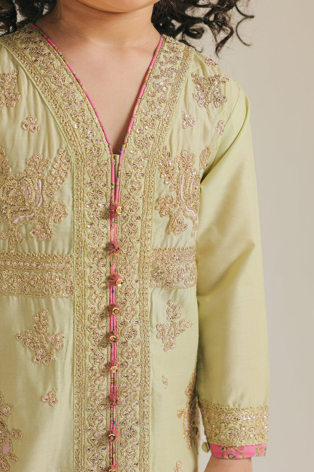 EMBROIDERED SUIT (E0715/404/130 E0715/304/130)