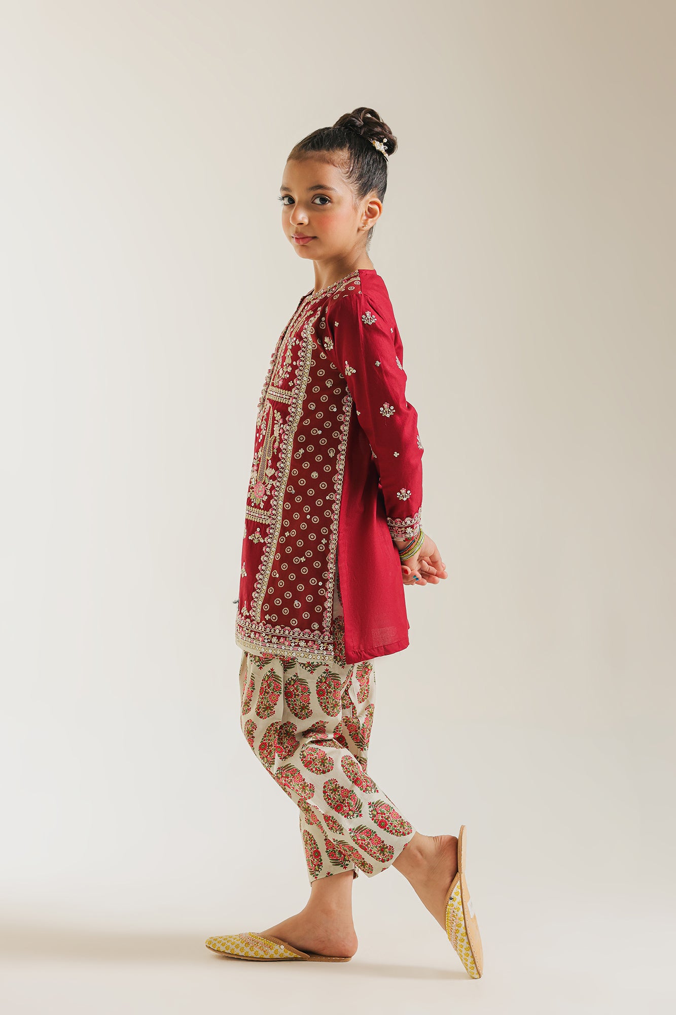EMBROIDERED SUIT (E0718/404/415 E0718/304/415)