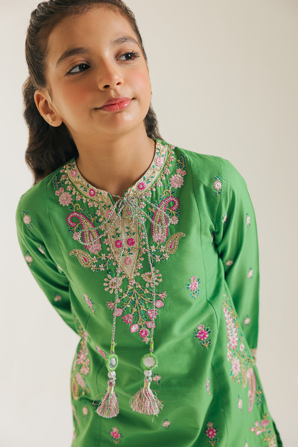 EMBROIDERED SUIT (E0720/404/709 E0720/304/709)