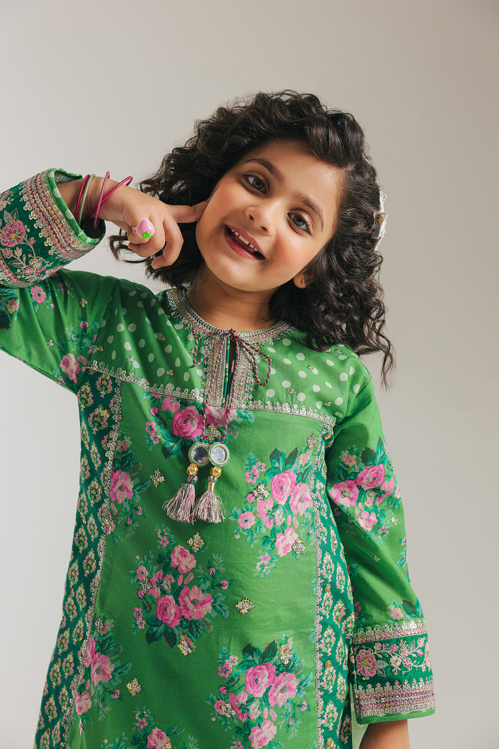 EMBROIDERED SUIT (E0725/404/709 E0725/304/709)
