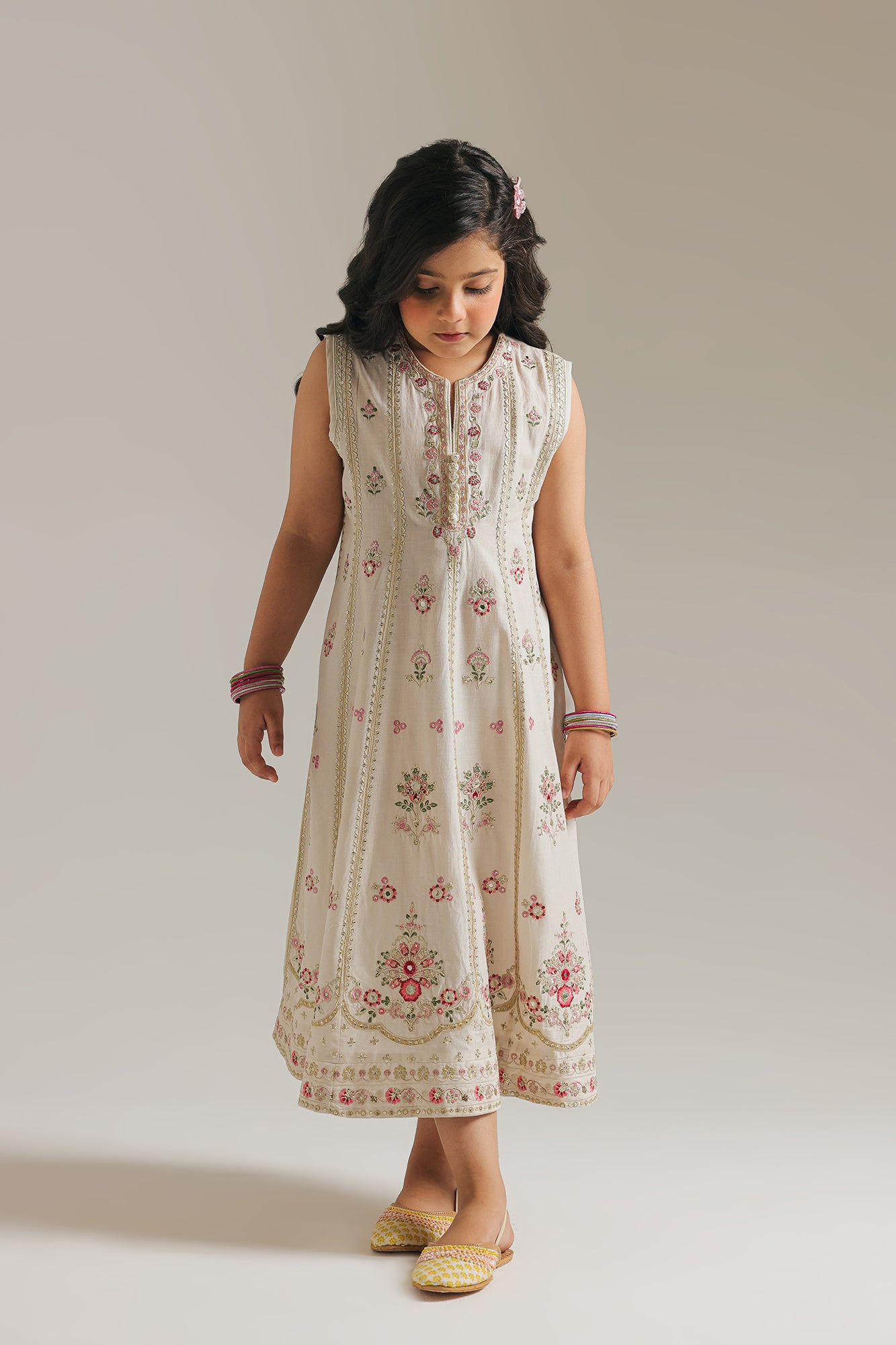 EMBROIDERED PISHWAS (E0727/404/006 E0727/304/006)
