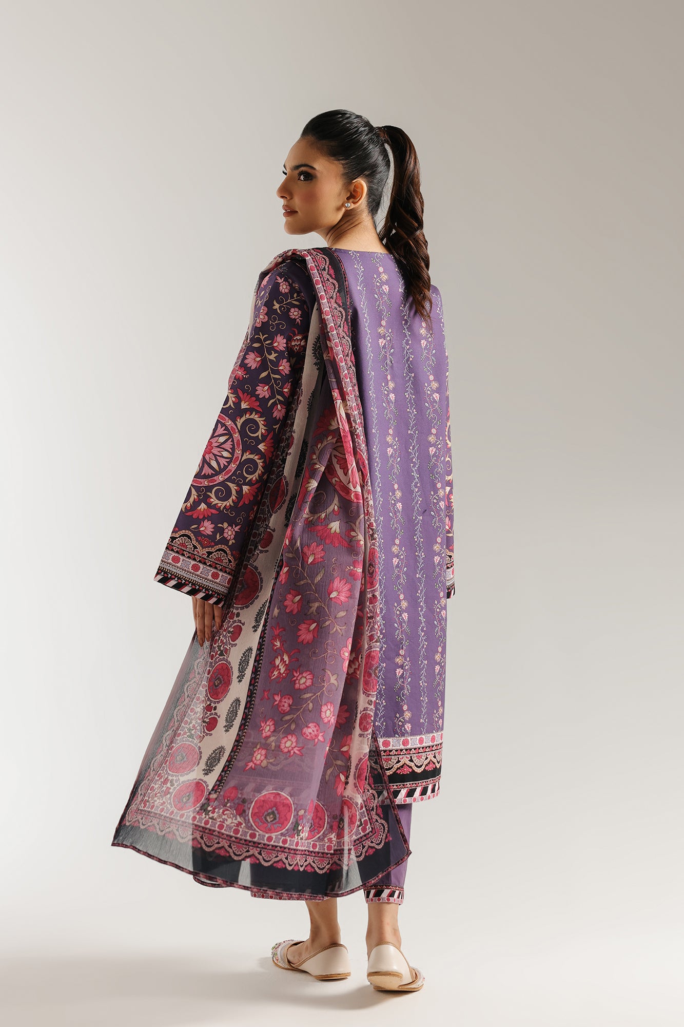 EMBROIDERED SUIT (E0729/203/509)