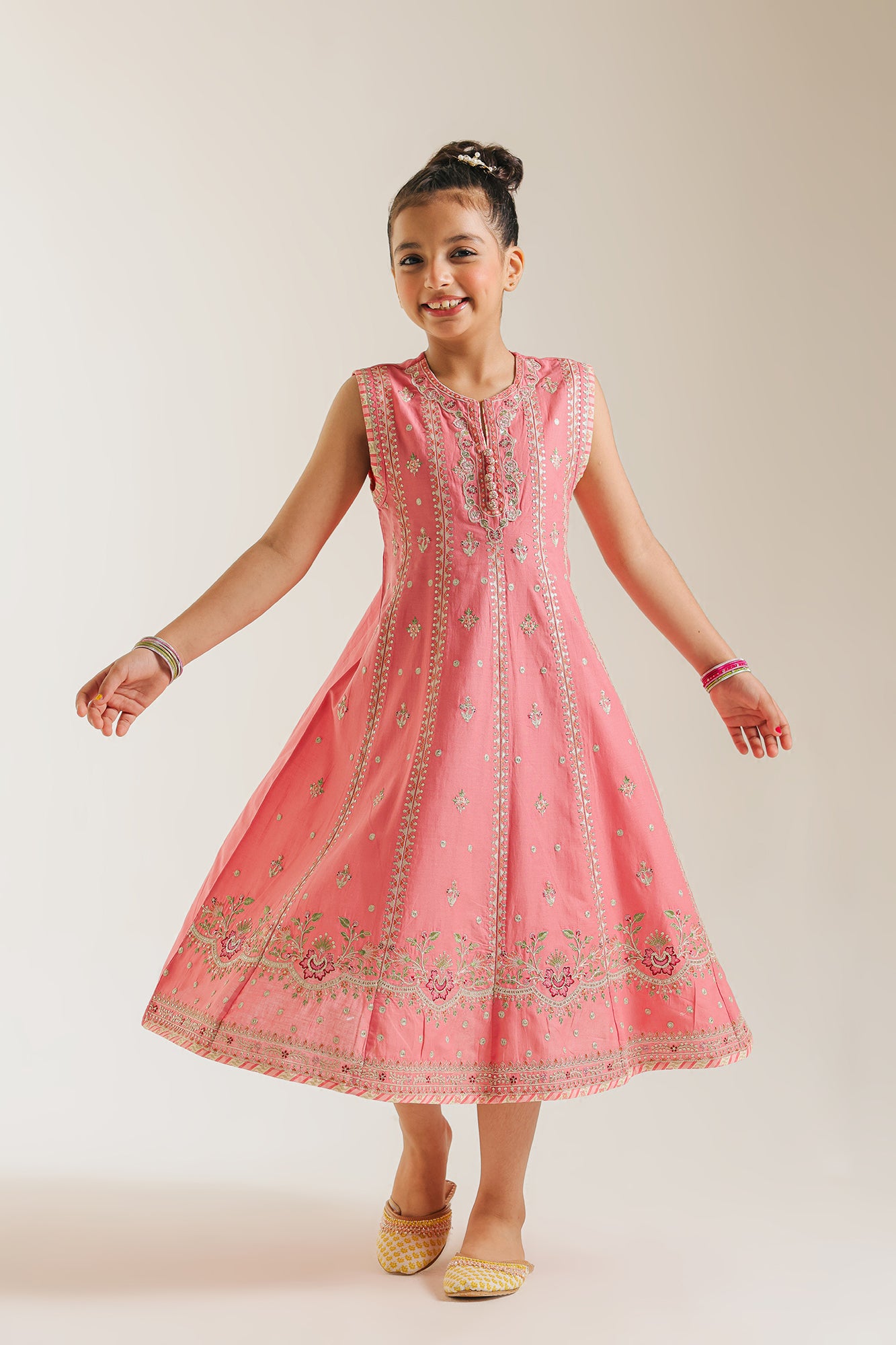 EMBROIDERED PISHWAS (E0729/404/424 E0729/304/424)