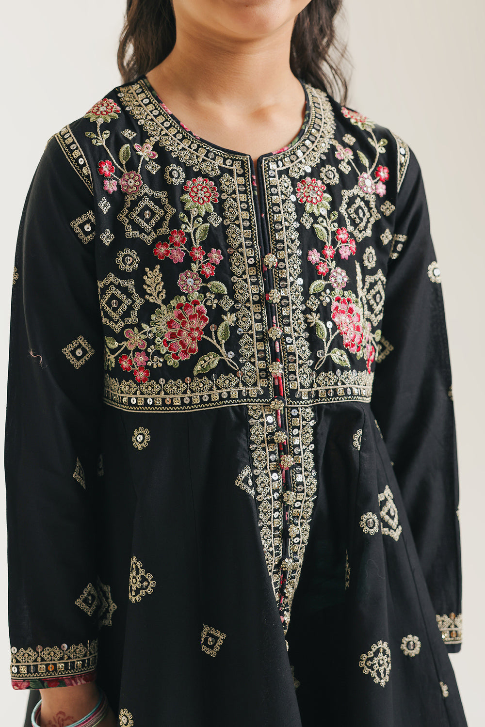 EMBROIDERED PISHWAS (E0731/404/902 E0731/304/902)