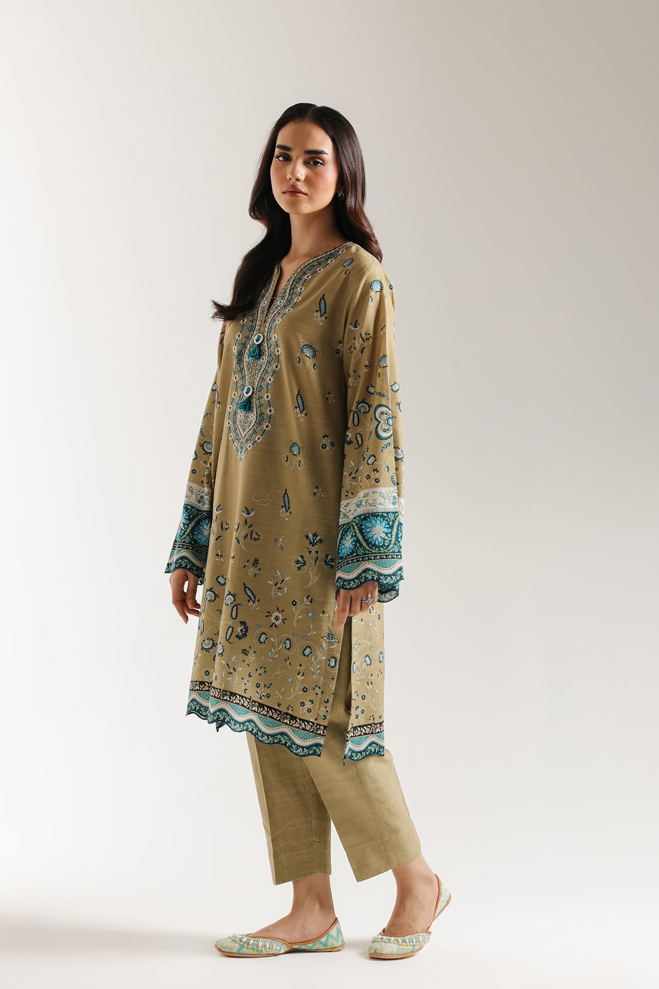 EMBROIDERED SUIT (E0733/203/123)