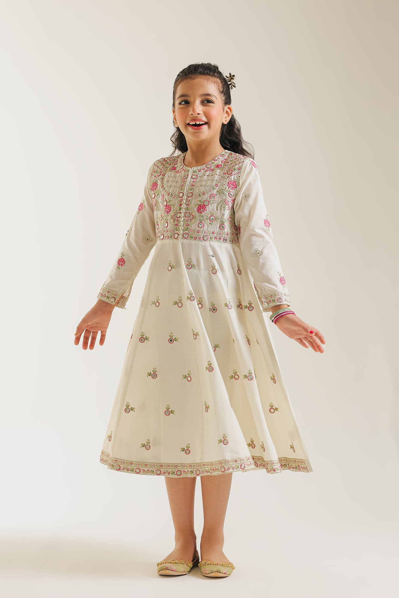 EMBROIDERED PISHWAS (E0733/404/004 E0733/304/004)