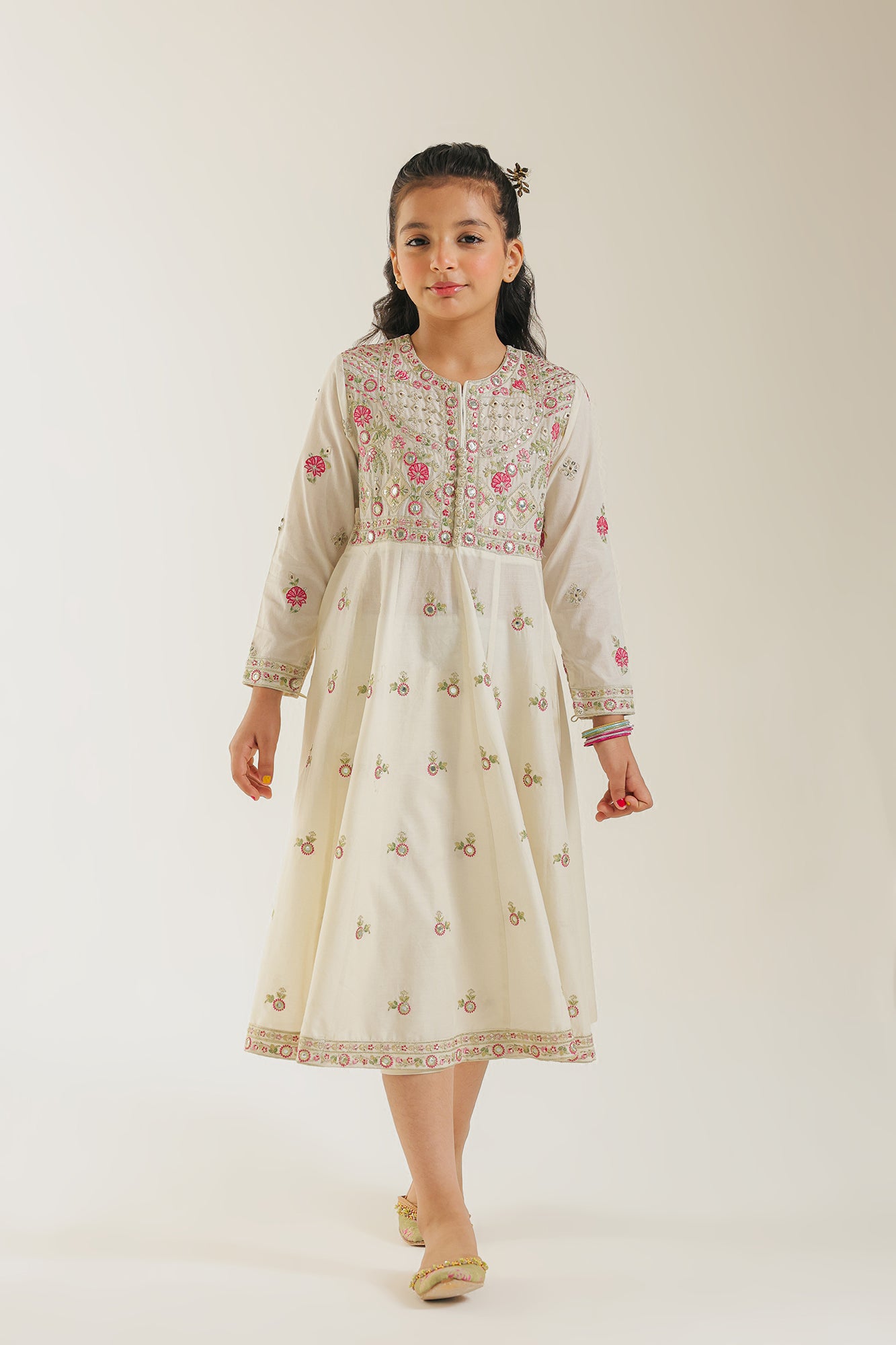 EMBROIDERED PISHWAS (E0733/404/004 E0733/304/004)