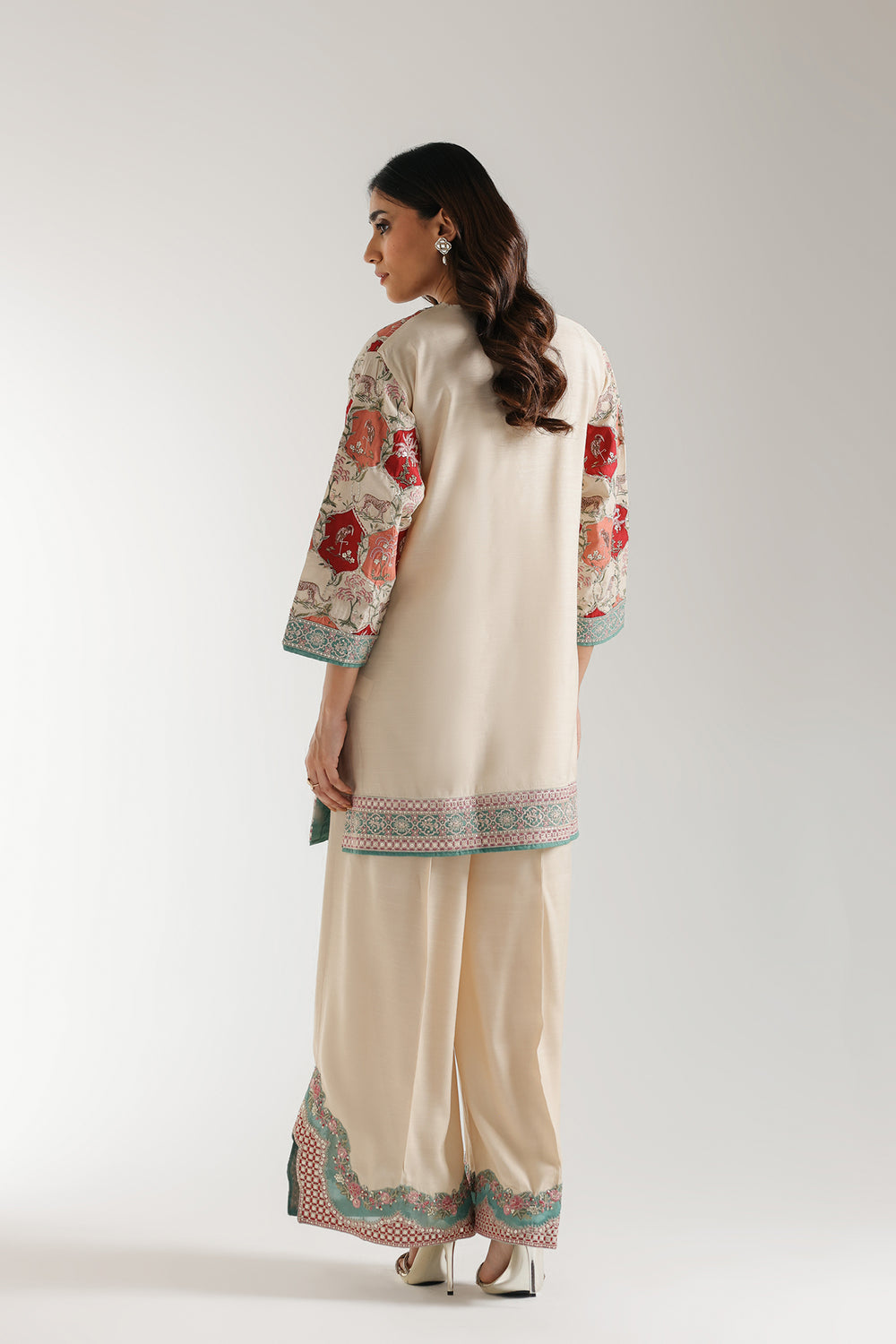 EMBROIDERED SUIT (E0738/104/004)